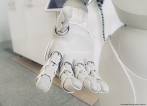 Pros und Cons der Künstlichen Intelligenz – das wird sich künftig ändern