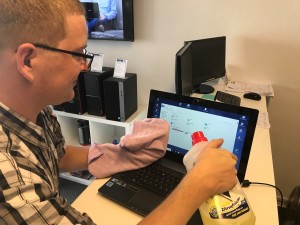 So bleibt der PC virenfrei: Unsere Praxistipps funktionieren ganz ohne Schwamm und Desinfektion