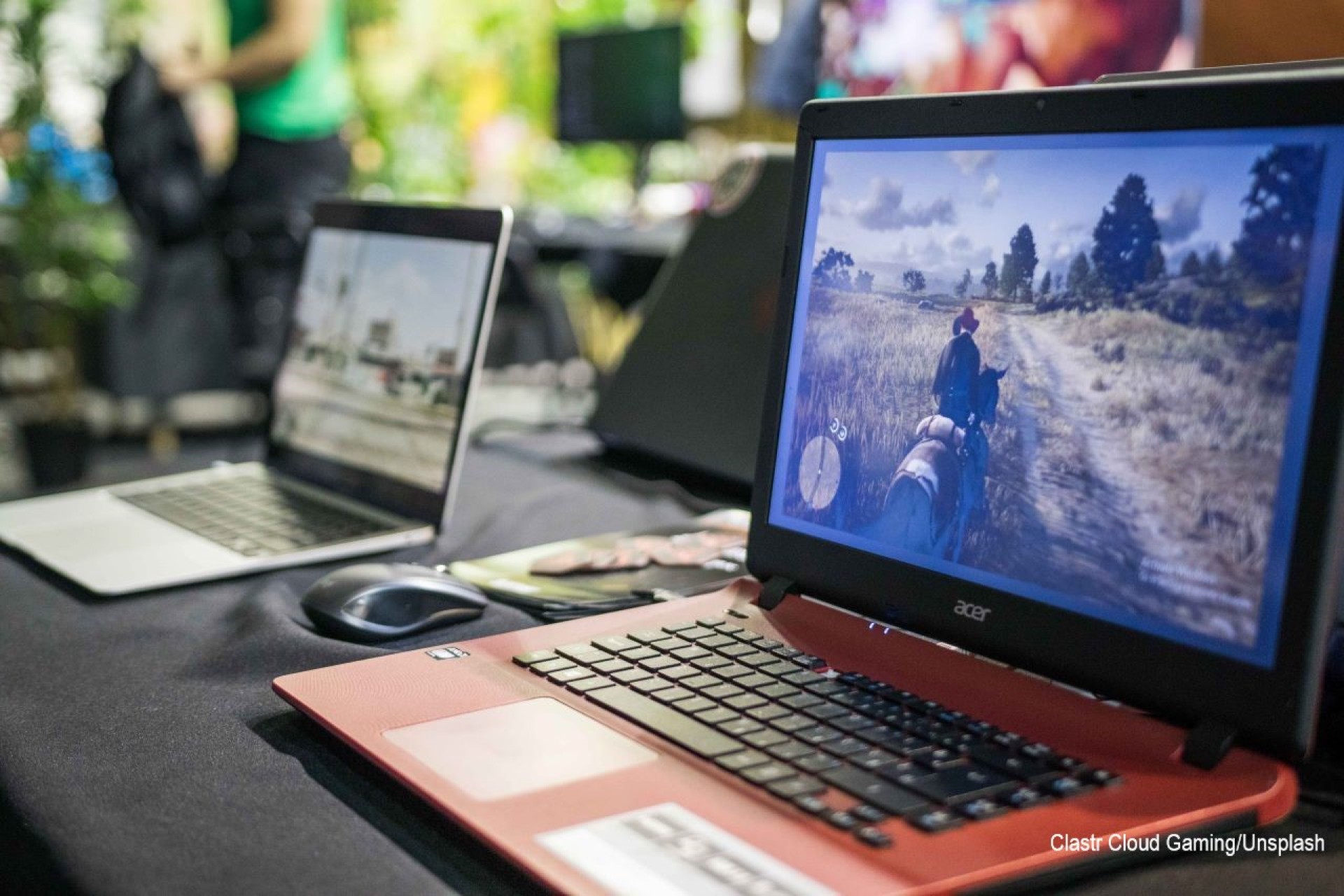 Zwei Laptops